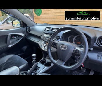 Car Image 4