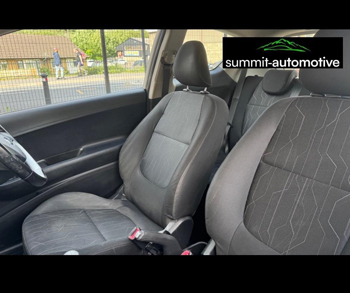 Car Image 18