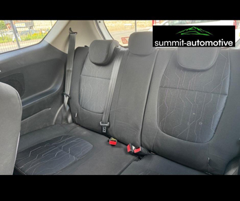 Car Image 19