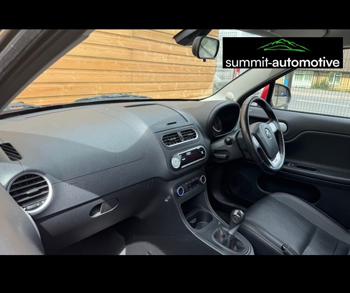 Car Image 17
