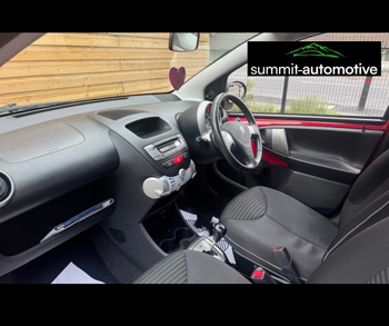 Car Image 16