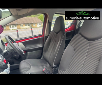 Car Image 17