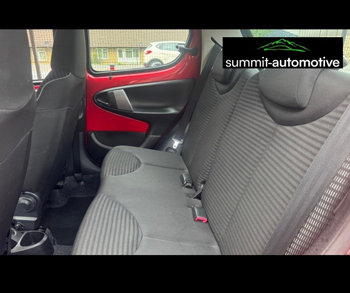 Car Image 18