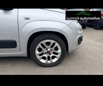 Car Image 9