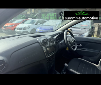 Car Image 18