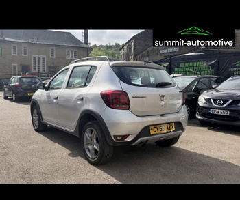 Car Image 7