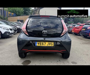Car Image 9