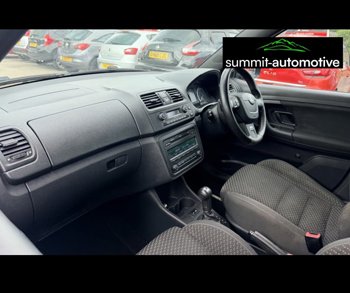 Car Image 19