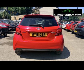 Car Image 9