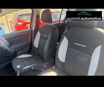 Car Image 18