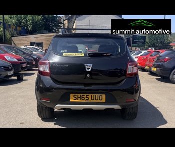 Car Image 9