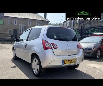 Car Image 6