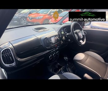 Car Image 19