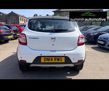 Car Image 9